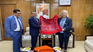 বর্তমান প্রজন্মের কাছে অতীতের দারিদ্র্য পীড়িত বাংলাদেশের ছবি অবিশ্বাস্য মনে হয়: স্থানীয় সরকার মন্ত্রী বর্তমান প্রজন্মের কাছে অতীতের দারিদ্র্য পীড়িত বাংলাদেশের ছবি অবিশ্বাস্য মনে হয়: স্থানীয় সরকার মন্ত্রী