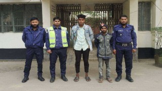 পলাশে চালককে খুন করে অটোরিকশা ছিনতাইয়ের ঘটনায় ২ জন গ্রেপ্তার পলাশে চালককে খুন করে অটোরিকশা ছিনতাইয়ের ঘটনায় ২ জন গ্রেপ্তার