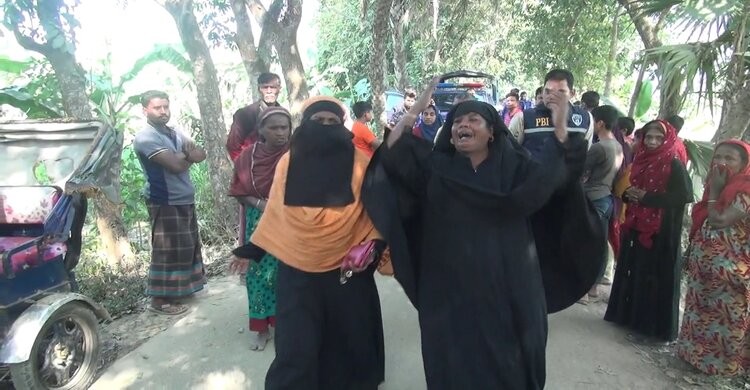 পলাশে নিখোঁজের পর ইজিবাইক চালকের মরদেহ উদ্ধার পলাশে নিখোঁজের পর ইজিবাইক চালকের মরদেহ উদ্ধার