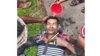 বেলাবতে চালককে মারধর করে গর্তে ফেলে দিয়ে অটোরিকশা ছিনতাই বেলাবতে চালককে মারধর করে গর্তে ফেলে দিয়ে অটোরিকশা ছিনতাই