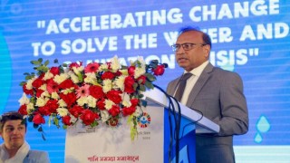 বাংলাদেশ মাত্র ০.৪ ভাগ কার্বন নিঃসরণ করেও জলবায়ুর বিরূপ প্রতিক্রিয়ার সম্মুখীন: স্থানীয় সরকার মন্ত্রী