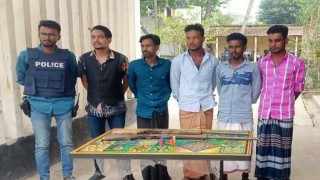 রায়পুরার বাঁশগাড়ীতে অস্ত্র গুলিসহ ৫ জন গ্রেপ্তার