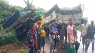 বেলাবতে দুই ট্রাকের সংঘর্ষে চালক নিহত বেলাবতে দুই ট্রাকের সংঘর্ষে চালক নিহত