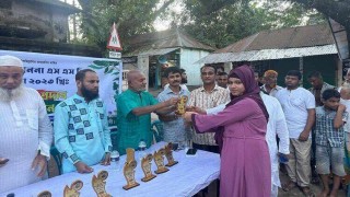 করিমপুরে মেধাবী শিক্ষার্থীদের সম্মাননা স্মারক প্রদান করিমপুরে মেধাবী শিক্ষার্থীদের সম্মাননা স্মারক প্রদান