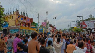 বেলাবতে হাইওয়ে পুলিশের বিরুদ্ধে চালককে মারধরের অভিযোগ, প্রতিবাদে মহাসড়ক অবরোধ বেলাবতে হাইওয়ে পুলিশের বিরুদ্ধে চালককে মারধরের অভিযোগ, প্রতিবাদে মহাসড়ক অবরোধ