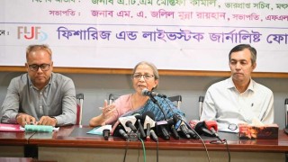 দুধের ঘাটতি পূরণে আমদানি নির্ভরতা বদলাতে চাই: মৎস্য ও প্রাণিসম্পদ উপদেষ্টা দুধের ঘাটতি পূরণে আমদানি নির্ভরতা বদলাতে চাই: মৎস্য ও প্রাণিসম্পদ উপদেষ্টা