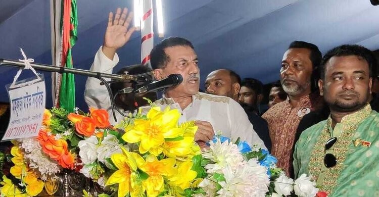 রাষ্ট্রপতি শাহাবুদ্দিন চুপ্পু নয় ছয় শুরু করেছেন : খায়রুল কবির খোকন রাষ্ট্রপতি শাহাবুদ্দিন চুপ্পু নয় ছয় শুরু করেছেন : খায়রুল কবির খোকন
