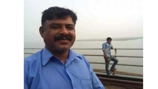 ঘোড়াশালে কভার্ড ভ্যান চালককে গুলি করে হত্যা ঘোড়াশালে কভার্ড ভ্যান চালককে গুলি করে হত্যা