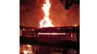 শিবপুর ও মনোহরদীর দুই বাজারে অগ্নিকাণ্ডে পুড়ে গেছে ২২ দোকান শিবপুর ও মনোহরদীর দুই বাজারে অগ্নিকাণ্ডে পুড়ে গেছে ২২ দোকান