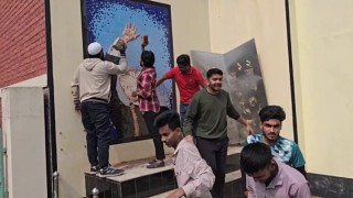 নরসিংদী আদালত প্রাঙ্গনে ম্যুরাল ভাংচুর, গ্রেপ্তার ছাত্রলীগ নেতাদের ওপর হামলা নরসিংদী আদালত প্রাঙ্গনে ম্যুরাল ভাংচুর, গ্রেপ্তার ছাত্রলীগ নেতাদের ওপর হামলা