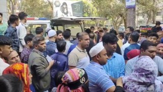 রায়পুরায়  প্রতিপক্ষের হামলায় গুলিবিদ্ধ হয়ে গৃহবধূ নিহত রায়পুরায়  প্রতিপক্ষের হামলায় গুলিবিদ্ধ হয়ে গৃহবধূ নিহত