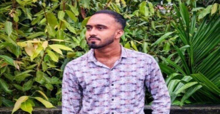 নরসিংদীতে পরীক্ষা দিতে আসা ছাত্রলীগ নেতাকে মারধর করে পুলিশে হস্তান্তরের অভিযোগ নরসিংদীতে পরীক্ষা দিতে আসা ছাত্রলীগ নেতাকে মারধর করে পুলিশে হস্তান্তরের অভিযোগ