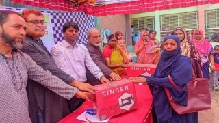 বেলাবতে মহিলা পরিষদের বিভিন্ন অনুদান বিতরণ