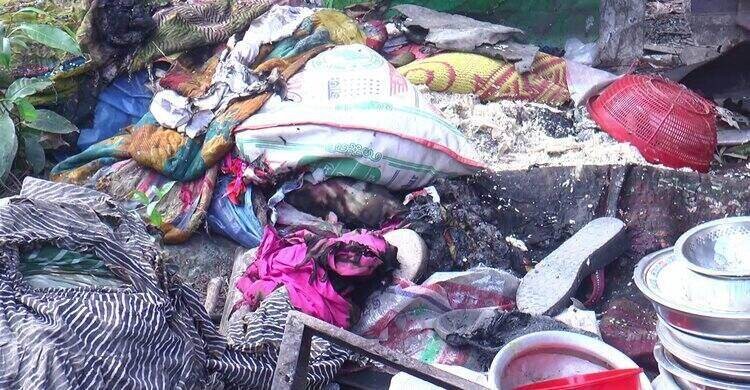 ঘুমন্ত স্ত্রী-সন্তানদের শরীরে পেট্রোল ঢেলে আগুন, দগ্ধ ৬