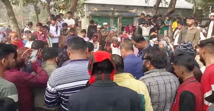 মরজালে জেল পলাতক আসামিকে কুপিয়ে হত্যা 