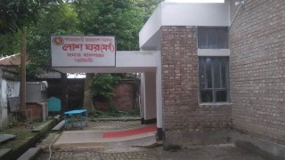 রায়পুরার মেঘনায় ডাকাতের হামলা, ১৭ ঘণ্টা পর গুলিবিদ্ধ জেলের মরদেহ উদ্ধার