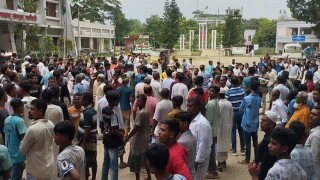 রায়পুরায় বিএনপির দুই গ্রুপের সংঘর্ষ, অভিযুক্তদের বহিষ্কারের হুশিয়ারি এমপির