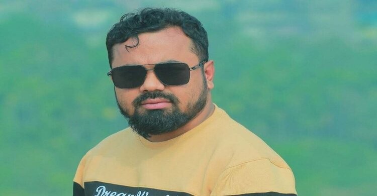 বিনামূল্যে মদ না পেয়ে মদের দোকানে পেট্রোলের আগুন, ঝলসে গেল কর্মচারী